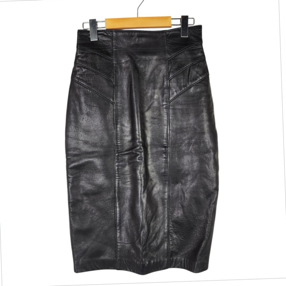Vintage 80s Danier Black Leather Pencil Skirt Size 10 Fitted Mob Wife Classic